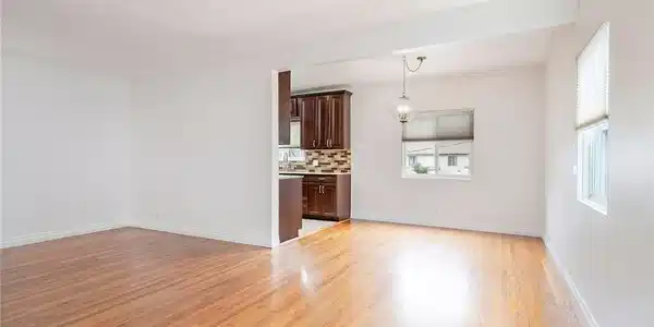 1311 E 1st