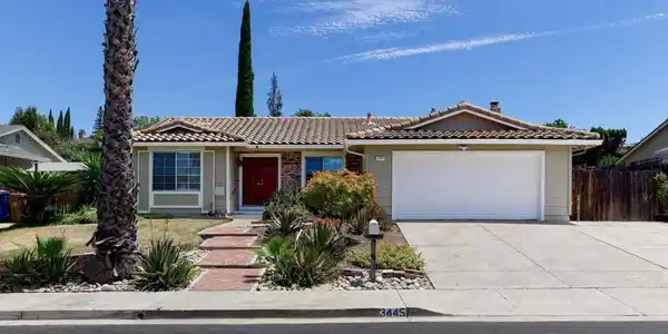 3445 Serpentine Dr