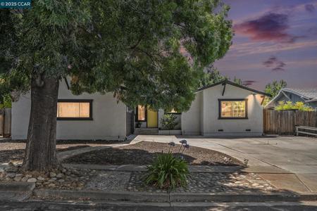 1739 Lynwood Dr