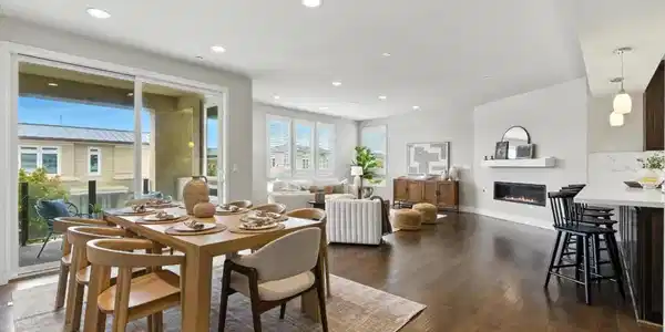 19 Waterline Place