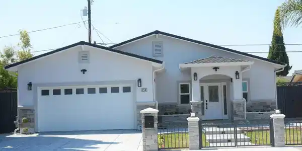 754 Lakehaven Drive