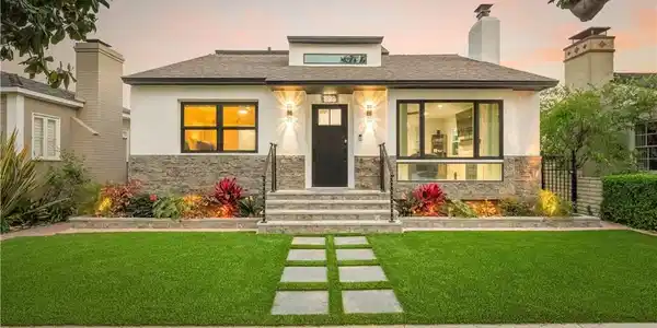 286 Glendora Avenue