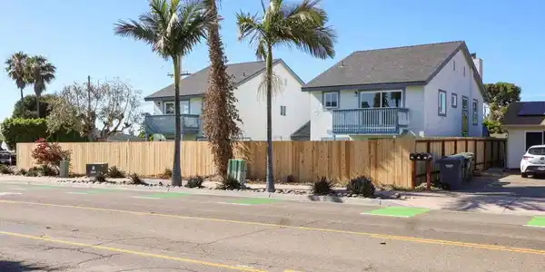 658 660 Santa Fe Dr.