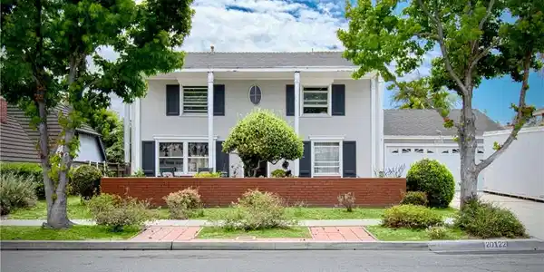 20122 Riverside Drive