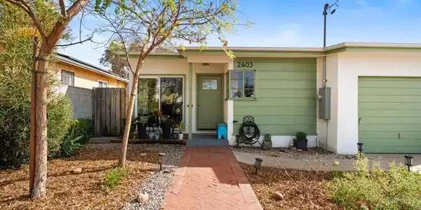 2403 Shamrock