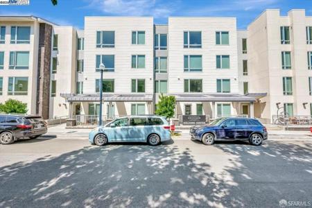 10 Innes Ct