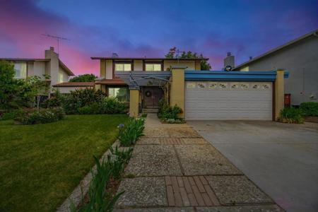 1418 Goldenlake Road