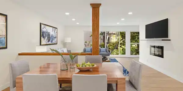 2610 torrey pines road
