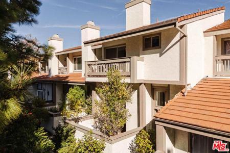 17158 Palisades Circle