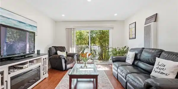 4727 W 147th