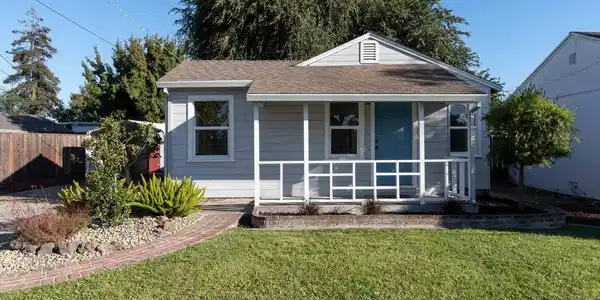 466 LUPINE WAY