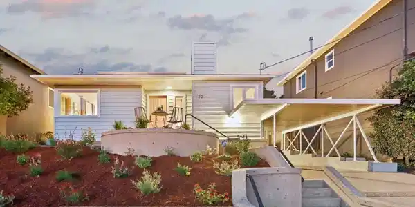 19 Highland Blvd