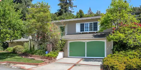 260 N Bundy Drive