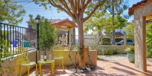 4949 Vista Place
