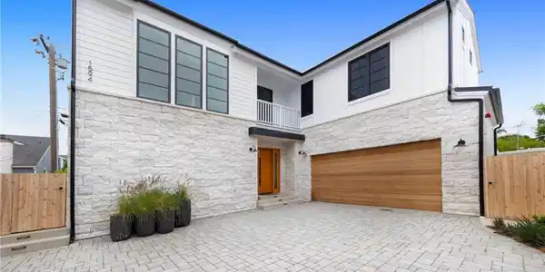 1594 Redlands Place