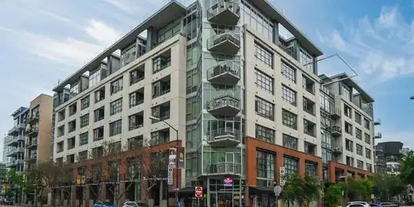 1050 Island Ave