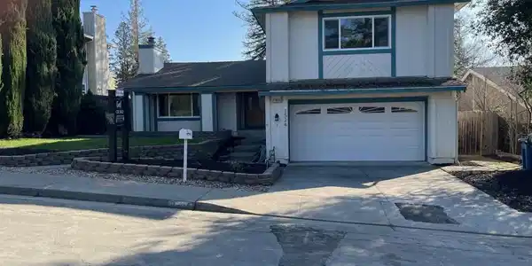 1524 Ridgewood Dr