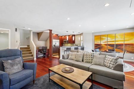 8436 Via Sonoma
