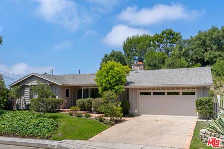 1053 Maroney Lane