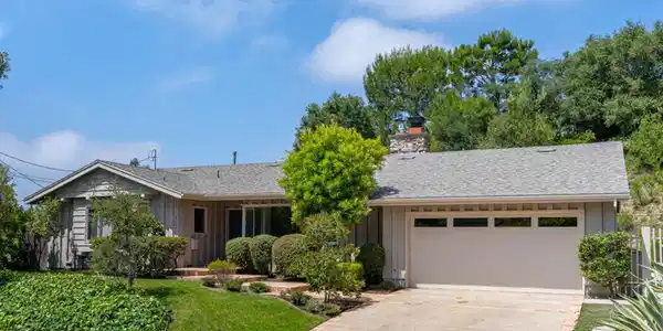 1053 Maroney Lane