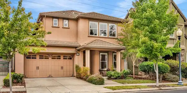 9106 Cambridge Cir