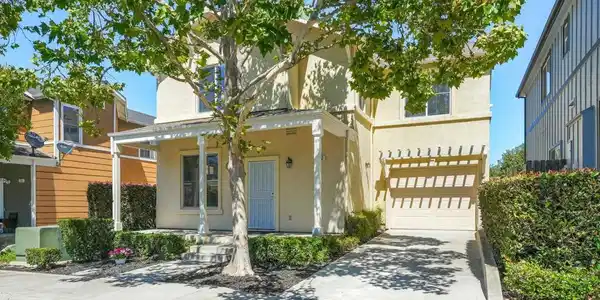152 Gibson Ave