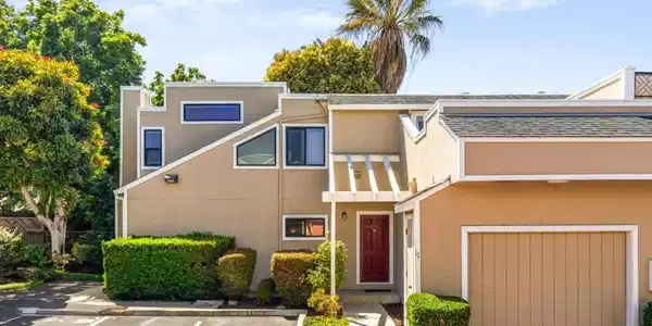 1993 Plymouth Street