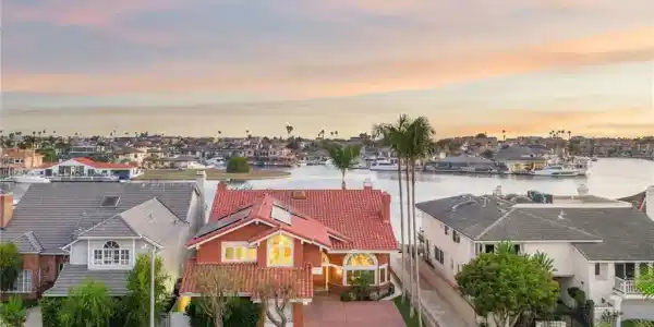 3372 Venture Drive