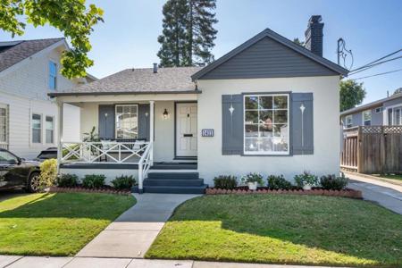 1411 Sanchez Avenue