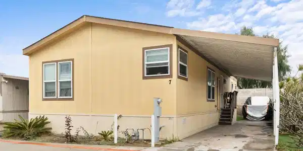 2626 Coronado Avenue