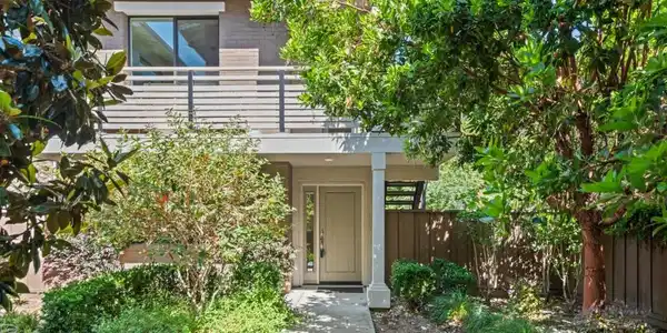411 Brassinga Court