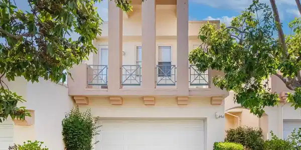 856 Lakeshore Drive