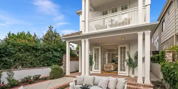 261 G Ave