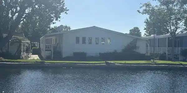 276 N El Camino Real