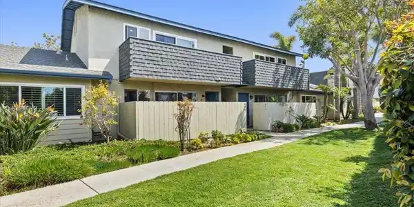 638 E Solana Cir