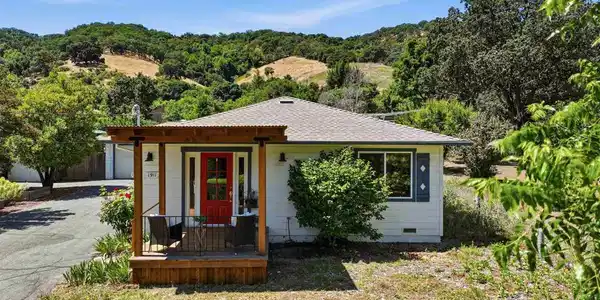 1911 Franklin Canyon Rd
