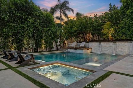 5 Wild Rose Pl