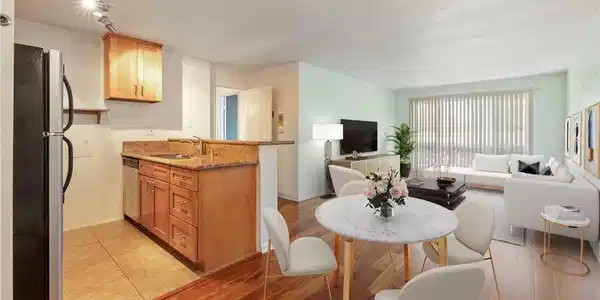5585 E Pacific Coast