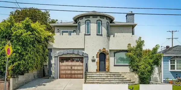 731 N Leland Avenue