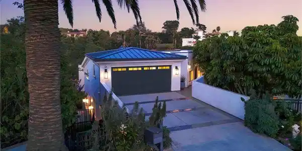 28935 W Beach Lane