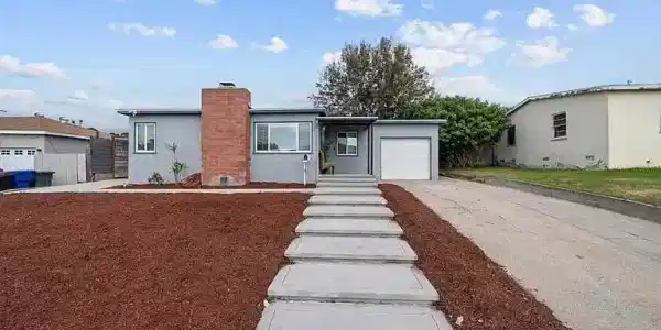 647 Claire Ave