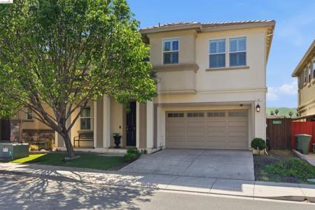 72 Greystone Pl