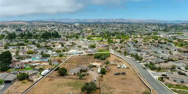 1591 1601 Farroll Road