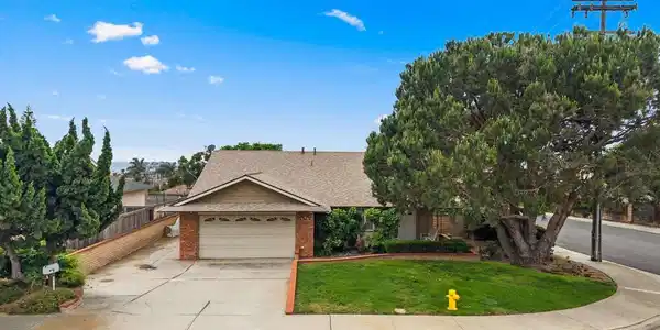 4005 Royal Dr