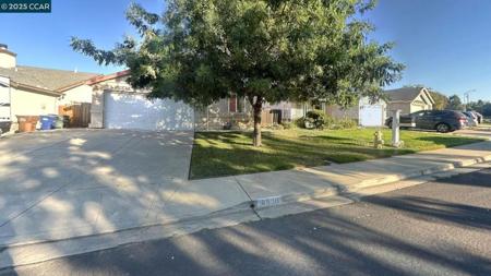 4636 La Vista Dr
