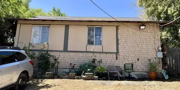 113 W 4TH ST