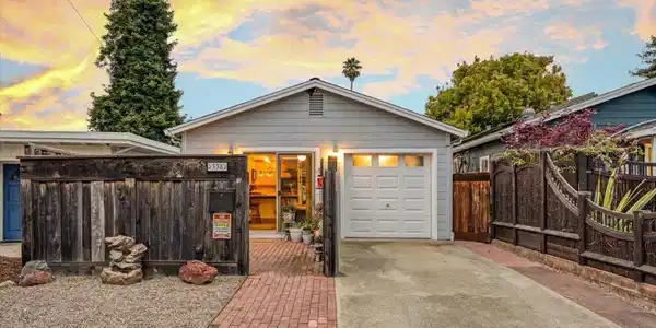 338 Dufour Street