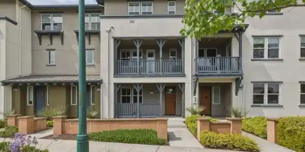 2737 5th Street