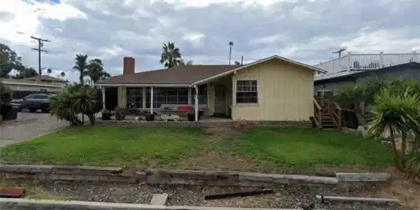128 Avenida San Dimas