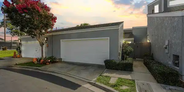 416 Harbor Lights Lane